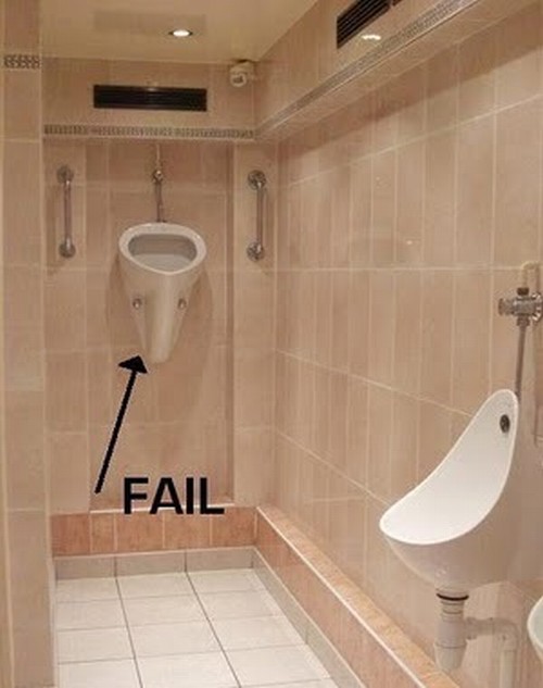 15 toilettes au design complètement fail