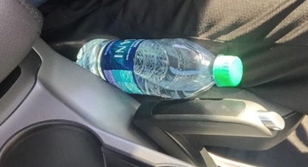 学法语——汽车里千万别放瓶装水