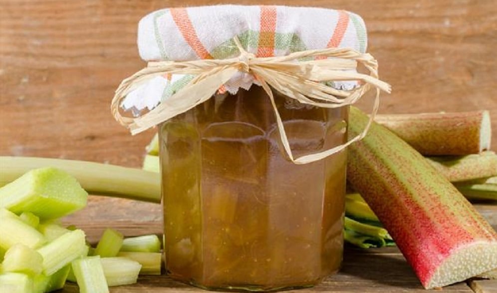 Confiture de rhubarbe la future star votre petitdéjeuner