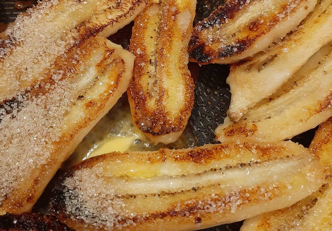 On vous livre la recette simple et rapide des bananes flambées au rhum