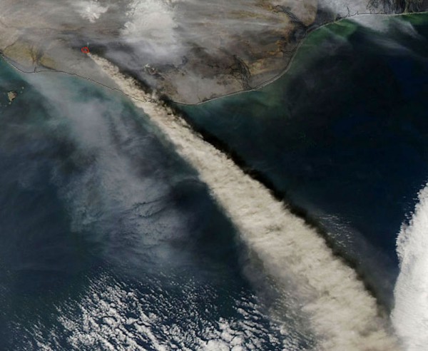 3_eyjafjallajokull-volcano-iceland-from-space-aerial-nasa