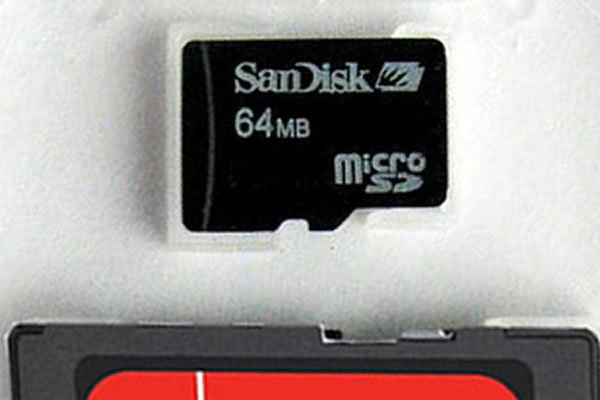 according-to-sandisk-one-third-of-all-memory-cards-on-the-market-are-counterfeit-fake-memory-cards-often-do-not-have-the-capacit