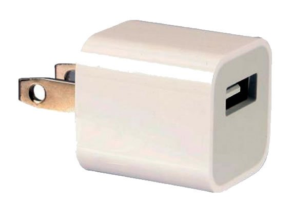 on-the-bottom-of-a-real-apple-usb-power-adapters-youll-find-the-phrase-designed-by-apple-in-california