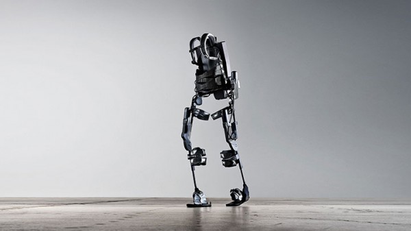 un-nouvel-exosquelette-permettra-aux-personnes-paraplegiques-de-remarcher1