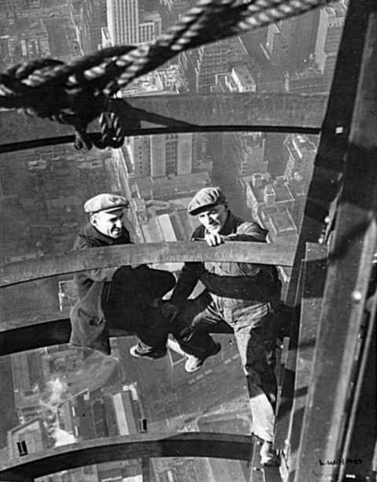 Builders-in-New-York-at-Insane-Heights-10-634x811