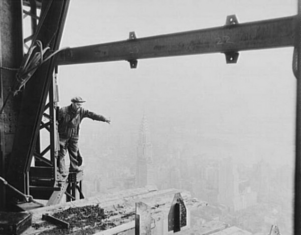 Builders-in-New-York-at-Insane-Heights-15-634x496