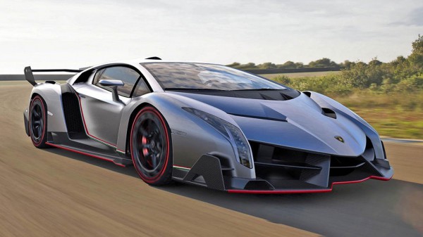 MASSA-pneus-Lamborghini-Veneno