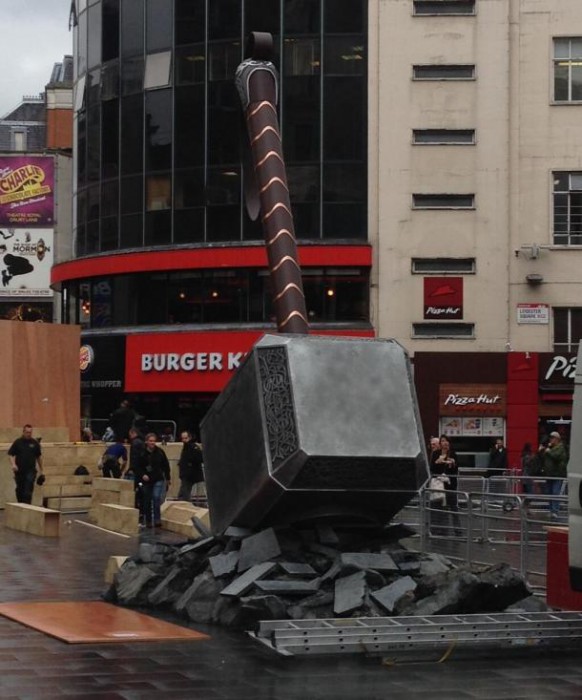 thor-perd-son-marteau