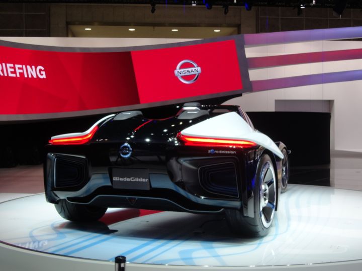 3333035_blade-glider-nissan-new