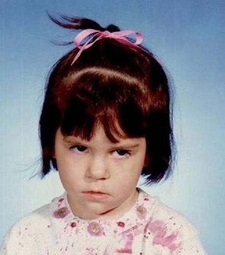 elle-n-a-pas-l-air-contente-de-sa-coupe_147318_w460