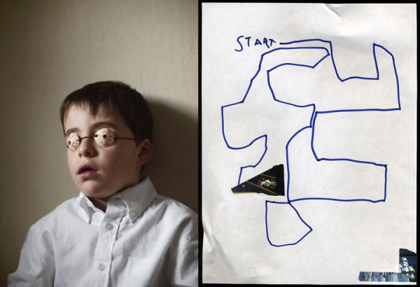 timothy-met-en-scene-lautisme-de-son-fils-dans-des-photographies-touchantes-pleines-de-malice17