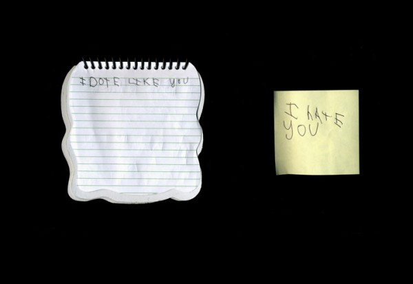 timothy-met-en-scene-lautisme-de-son-fils-dans-des-photographies-touchantes-pleines-de-malice18