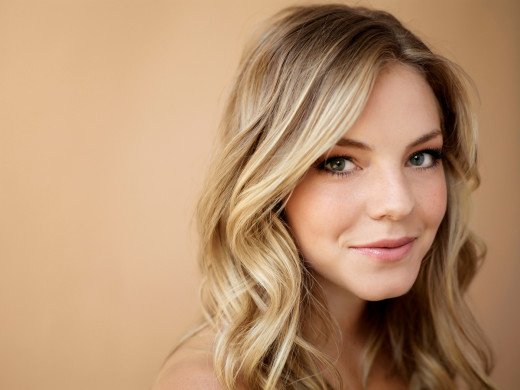 xeloise-mumford-photo.jpg.pagespeed.ic.De8GAeMXG-