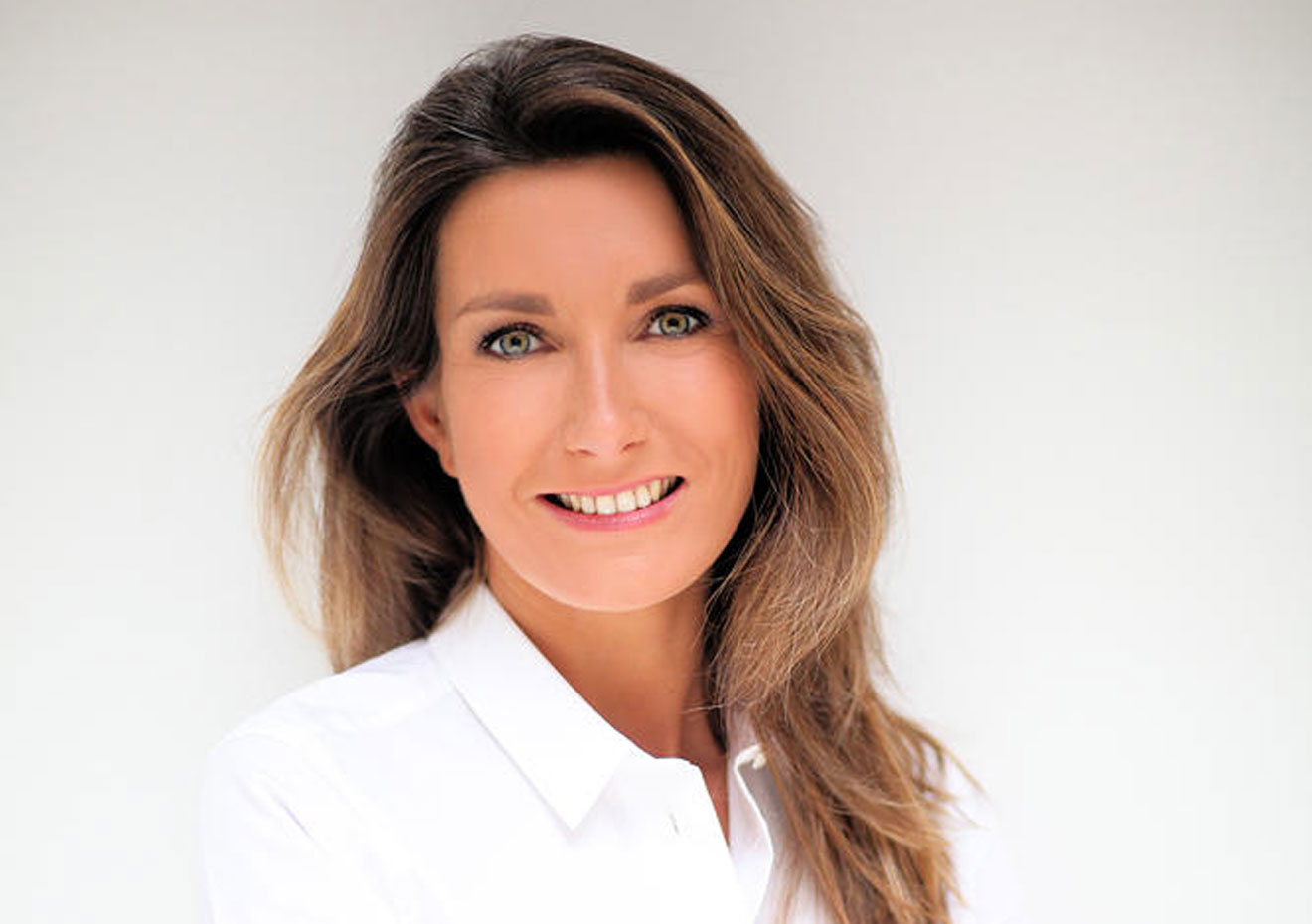 Anne-Claire-Coudray-elle-confirme-au-JT-de-TF11