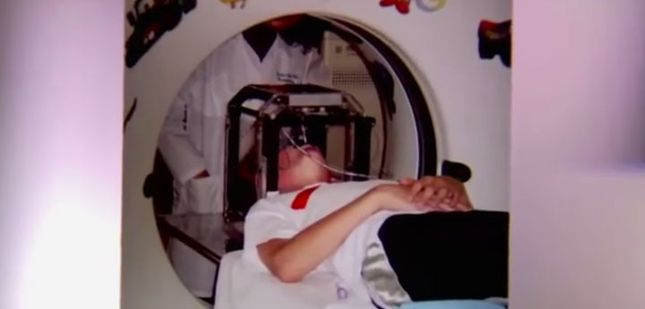 un-jeune-aveugle-de-16-ans-nous-offre-une-veritable-lecon-de-vie-en-poursuivant-son-reve-de-jouer-au-football-americain2