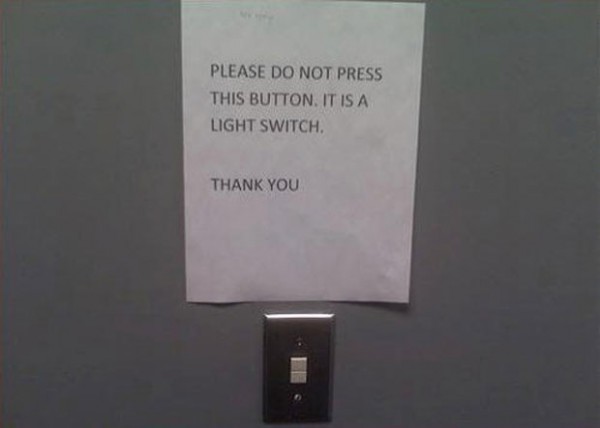 1_22-panneaux-de-signalisation-qui-desinforment-en-fous-rires16