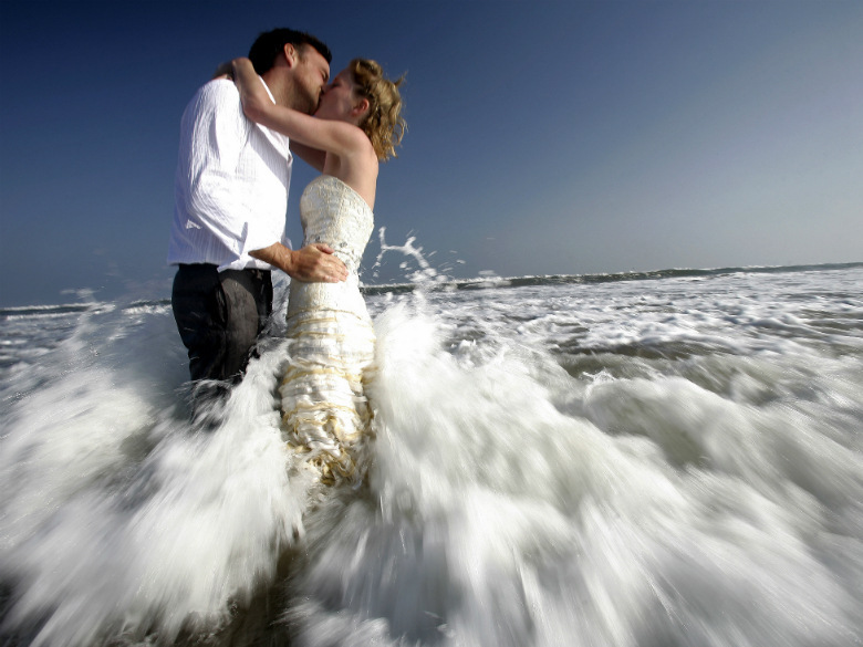 Bain-de-mer-au-Perou_exact780x585_l