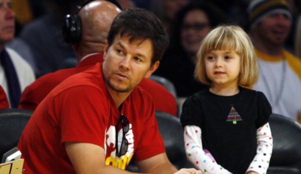 Mark-Wahlberg-va-etre-a-nouveau-papa_article_landscape_pm_v8