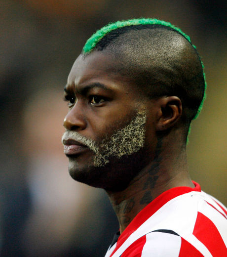 djibril-cisse-a-teste-toutes-les-coupes-de-cheveux-et-meme-un-crete-verte-lorsqu-il-jouait-a-sunderland_74152_w460