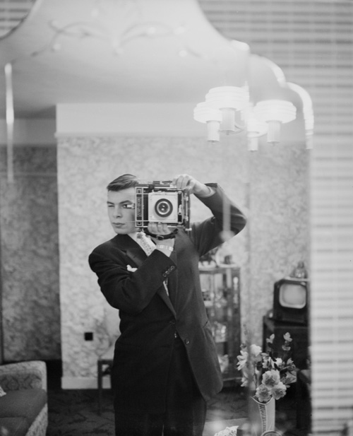old-selfies-big-camera