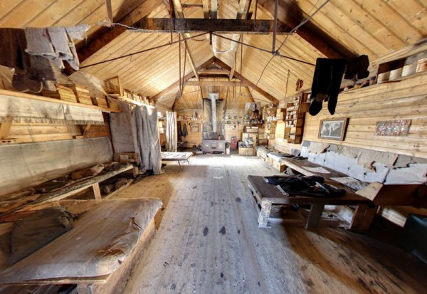 shackletons-hut-cape-royds-on-ross-island