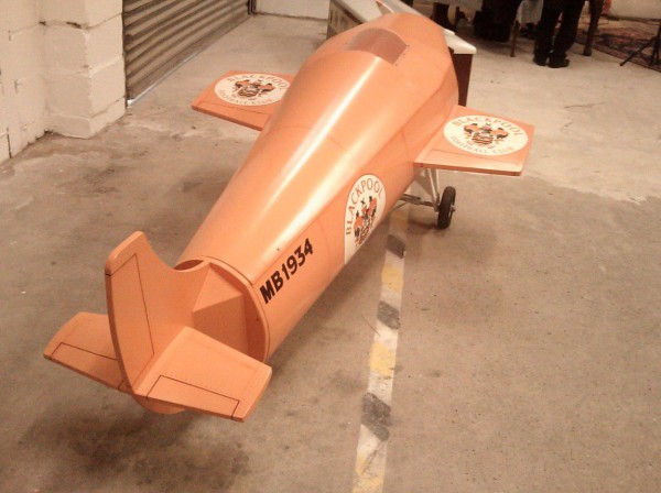 slide_300741_2523572_free