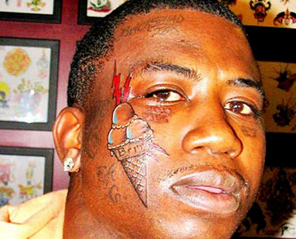 18-tatouages-faciaux-completement-wtf-qui-en-disent-long-sur-ces-personnes8