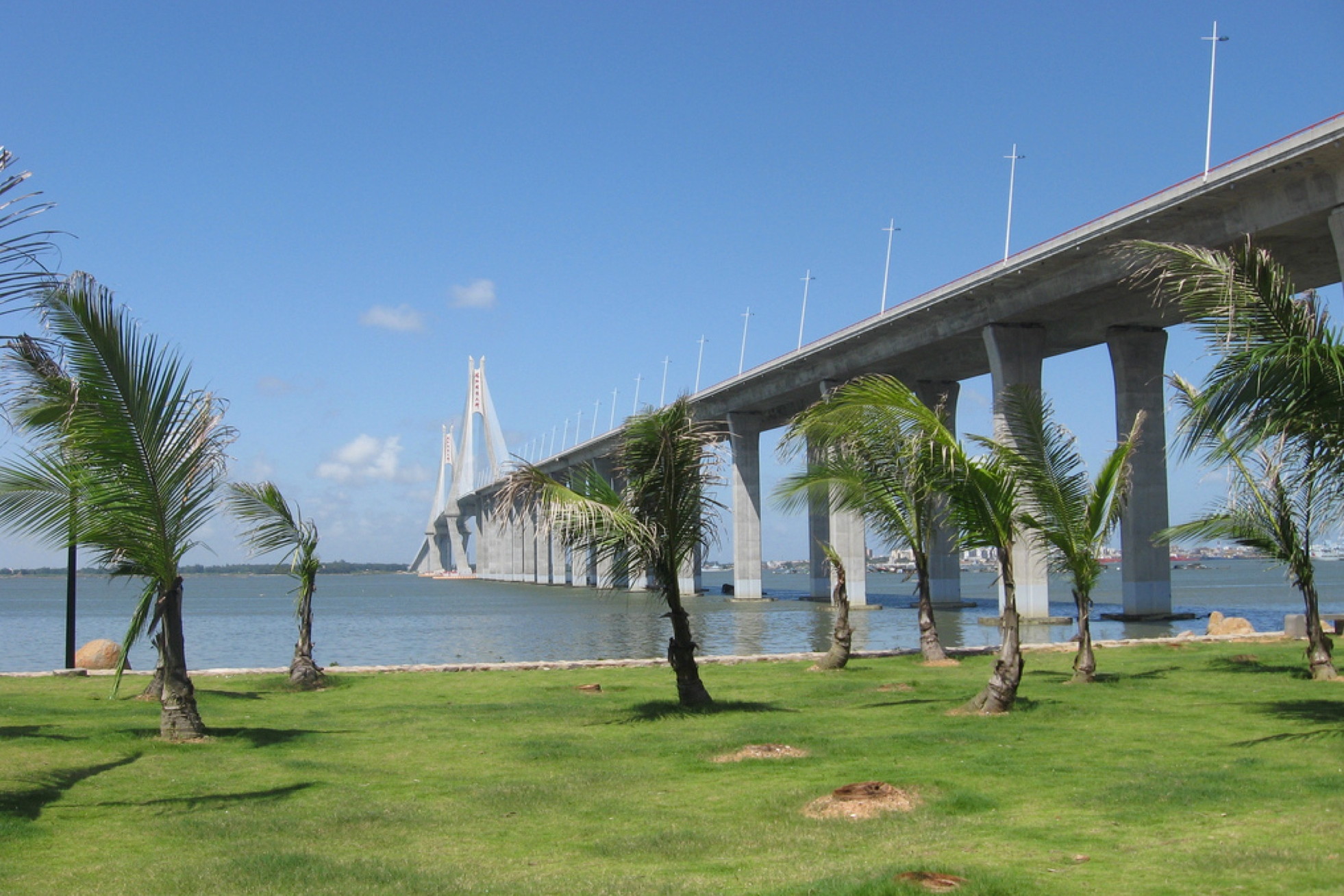 2051836-haiwan-le-plus-long-pont-maritime-du-monde