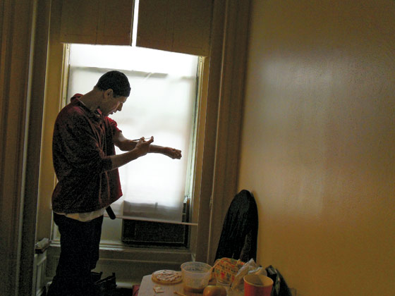 Graham-MacIndoe-in-Window