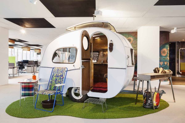 this-60s-inspired-caravan-and-accompanying-lawn-chairs-are-an-interesting-addition