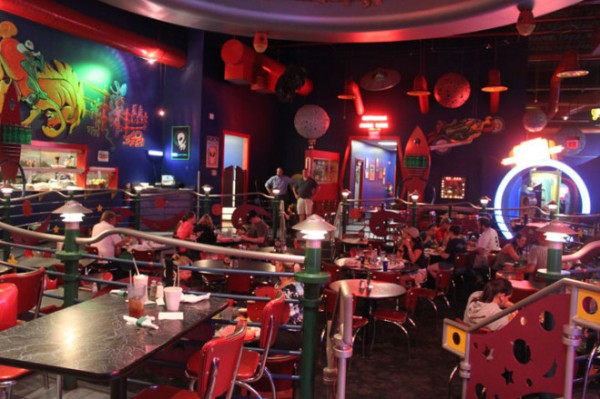 11-restaurants-parmi-les-plus-geek-du-monde28-659x439