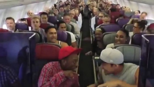 ht_lion_king_airplane_sr_140401_16x9_992