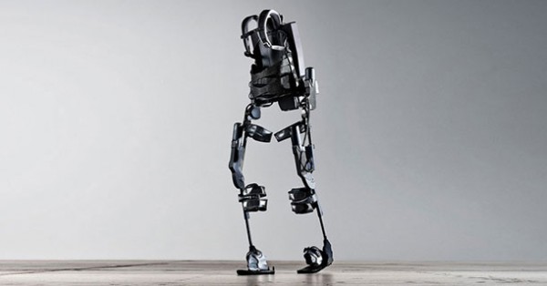 humanoides_fr_ekso_exosquelette_robot_paraplegique_5