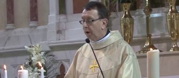 titre-2569378-jpg_2210848