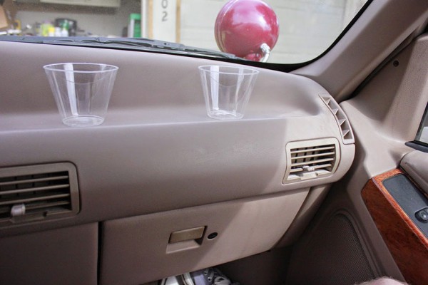 un-homme-transforme-sa-voiture-en4