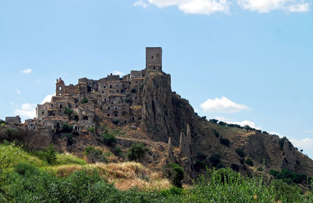les-33-plus-beaux-lieux-abandonnes-dans-le-monde24