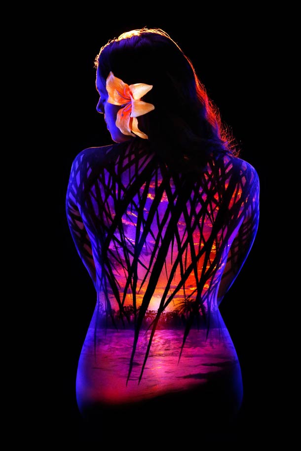 John-Poppleton-body-painting-black-light-5