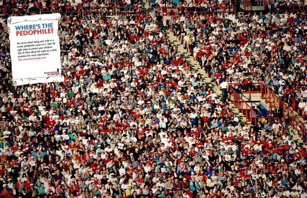 "Où est le pédophile ?" par Innocence in danger