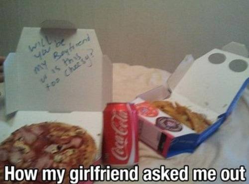 Comment m'a copine m'a demandé de sortir avec : "Seras-tu mon petit-ami ou est-ce que c'est trop fromageux ?"