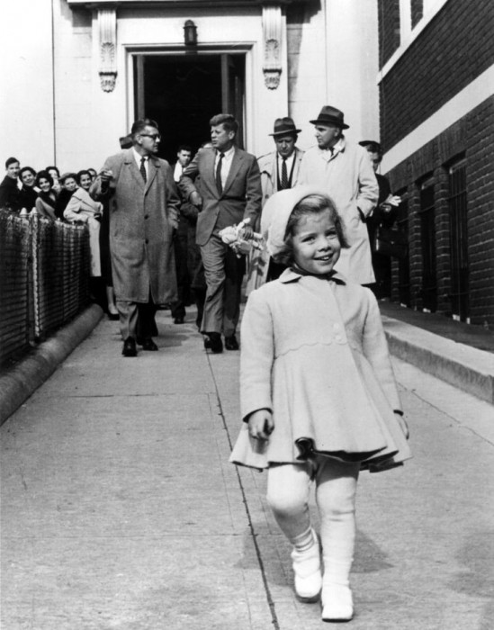 Caroline Kennedy (pete fille) et JFKennedy