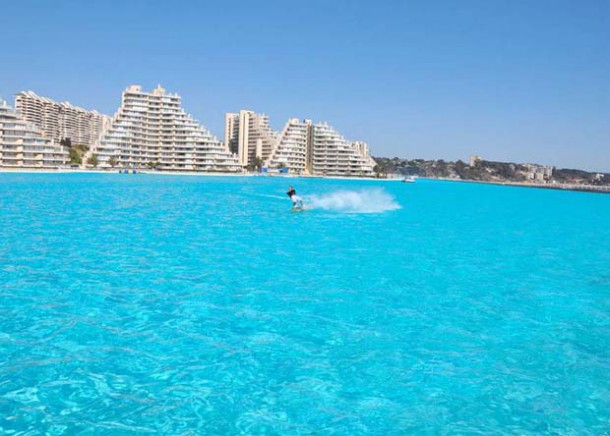 crystal-lagoons-la-plus-grande-piscine-au-monde-est-au-chili18