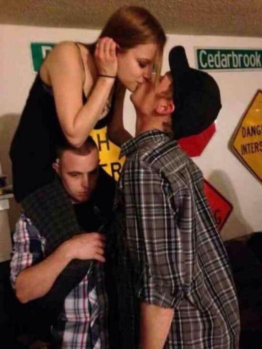 the_friendzone_01