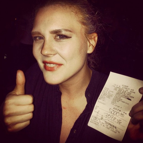 un-homme-laisse-un-pourboire-de-10-000-au-restaurant-317746