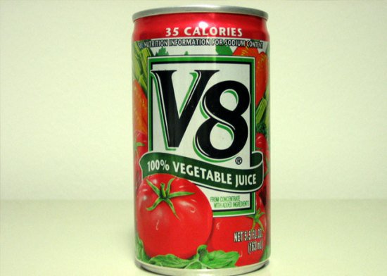 Vitamines, minéraux et hydratation ! Voilà ce qui vous attend avec le jus de tomate. Bon on évite le Bloody Mary par contre