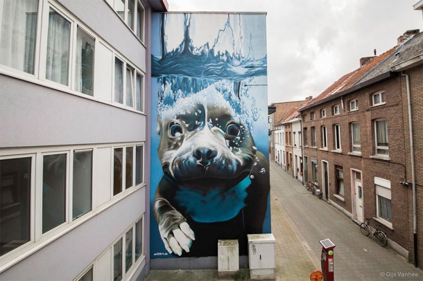 diving-dog-street-art-mural-smates-bart-smeets-1