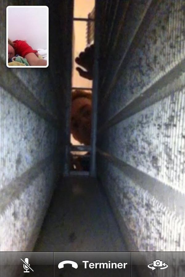Celui qui n'a pas compris comment fonctionnait Facetime. Un radiateur, c'est joli