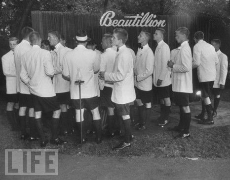 Porter des chaussettes hautes avec un short a arrêté d'être cool vers les années 50