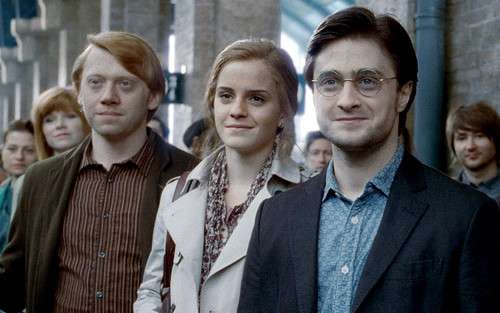Harry-Ron-and-Hermione-Wallpaper-harry-ron-and-hermione-26304319-500-313