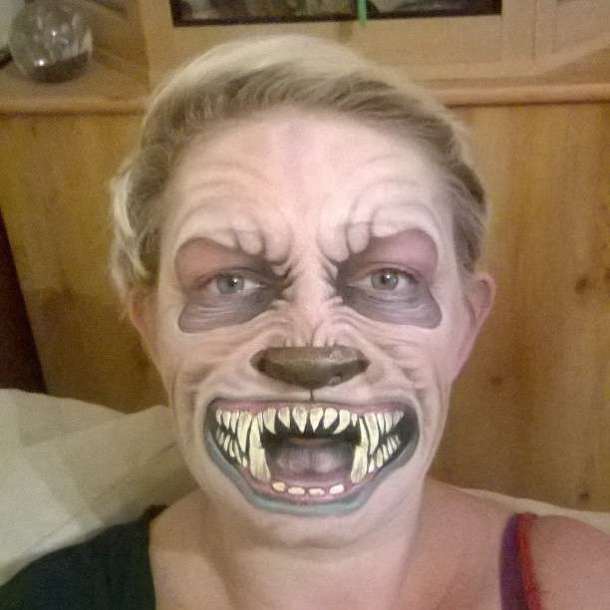 Nikki-shelley-painting04