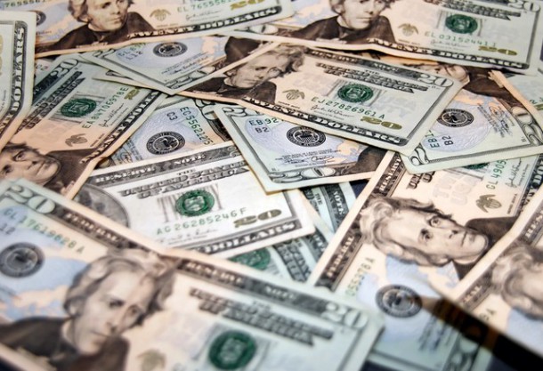 53639-dollars-euros-argent-monnaie